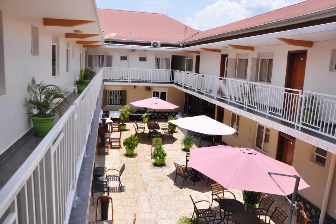 Sandton Hotel Kasese Dış mekan fotoğraf