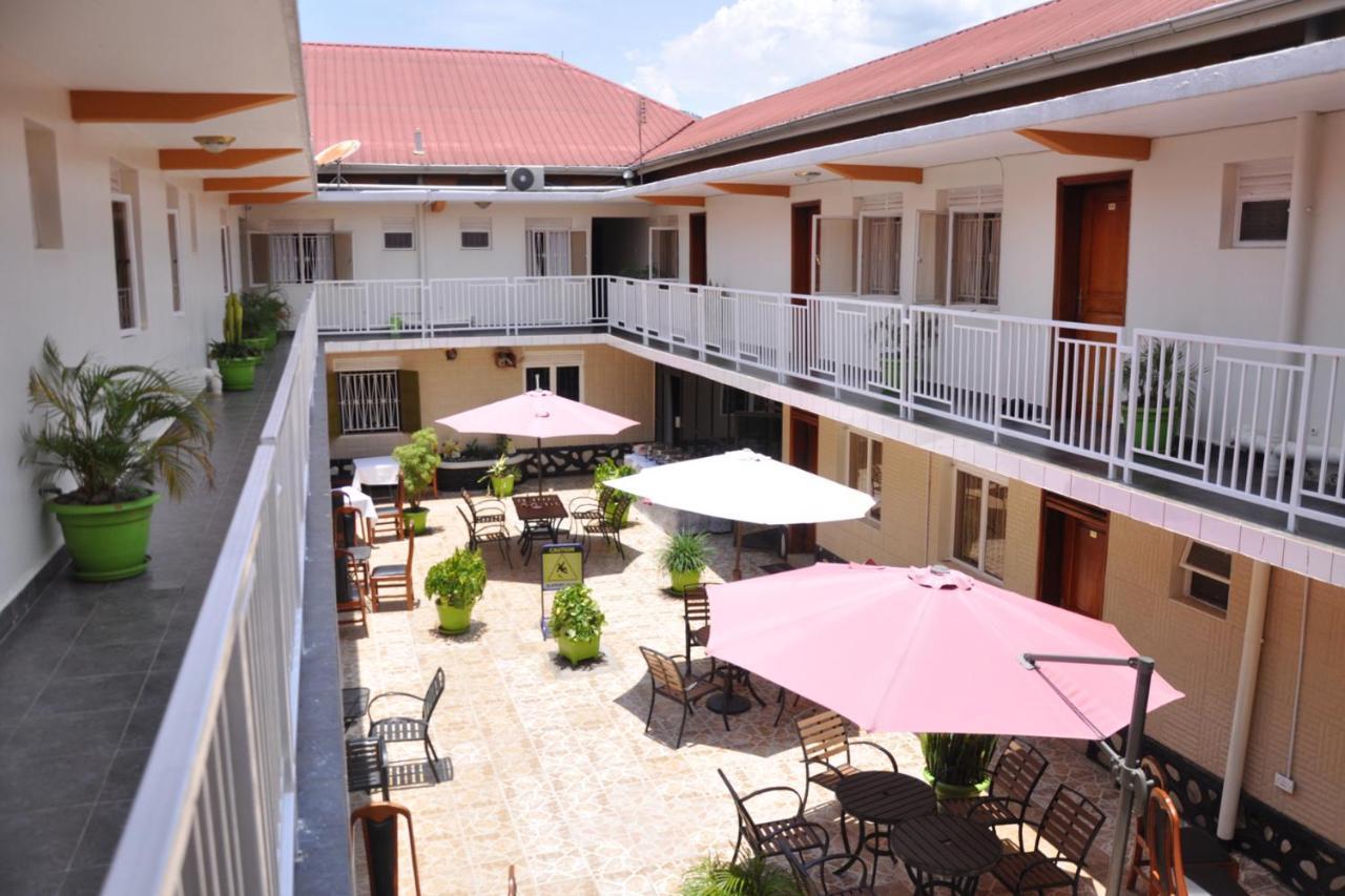 Sandton Hotel Kasese Dış mekan fotoğraf