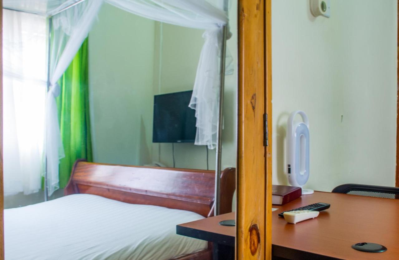 Sandton Hotel Kasese Dış mekan fotoğraf