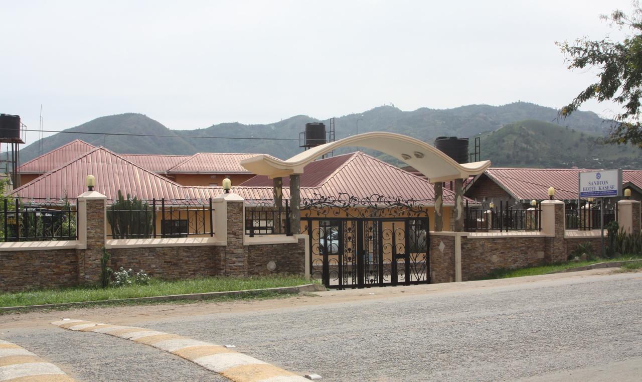 Sandton Hotel Kasese Dış mekan fotoğraf