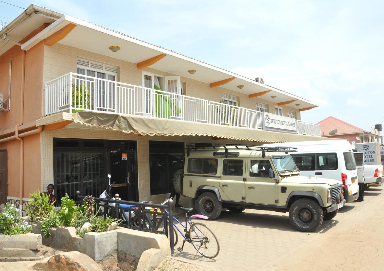 Sandton Hotel Kasese Dış mekan fotoğraf