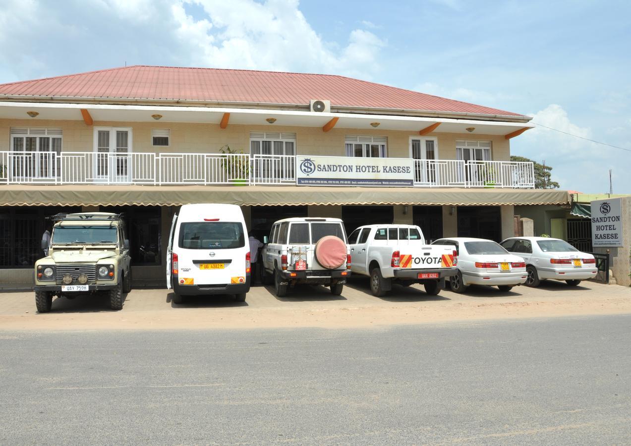 Sandton Hotel Kasese Dış mekan fotoğraf