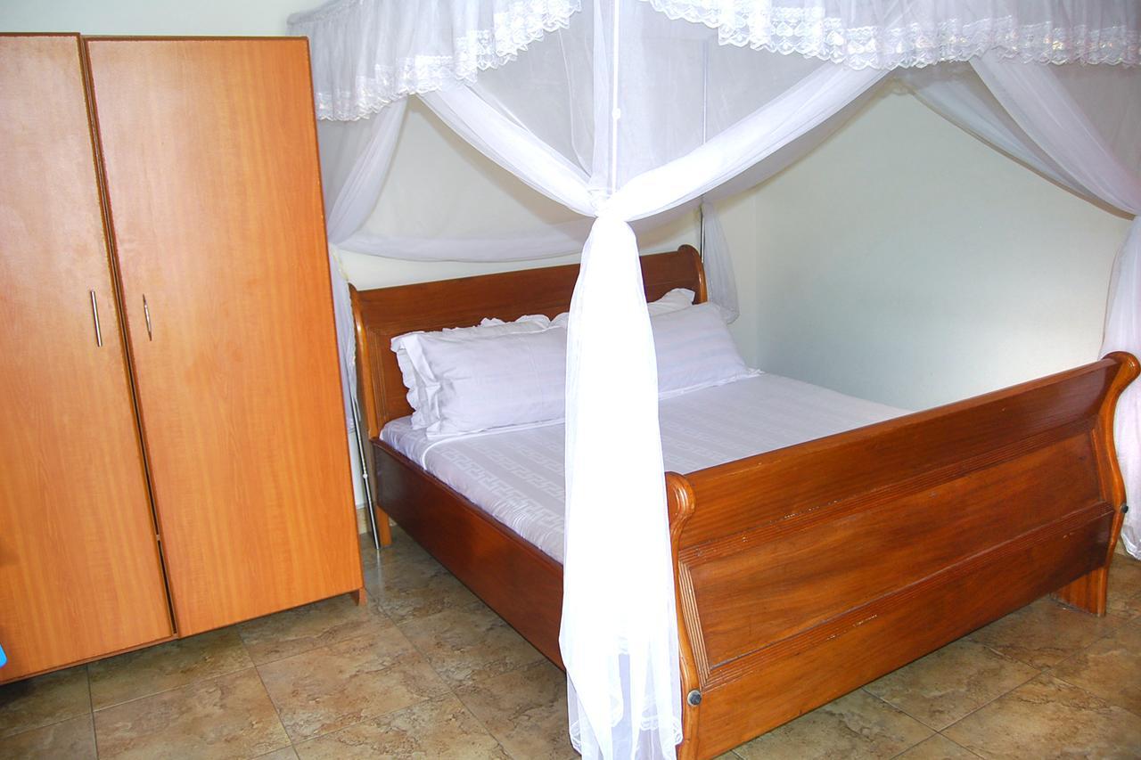 Sandton Hotel Kasese Dış mekan fotoğraf